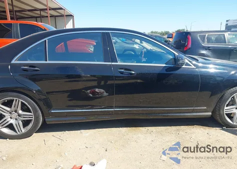 2013 Mercedes-Benz S 550 из США, поврежденный, VIN WDDNG7DB4DA514848